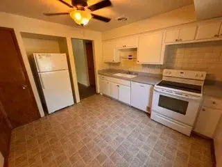 Propiedad en alquiler con 3 dormitorios y 1 baño en South Milwaukee