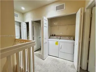 Propiedad en alquiler con 4 dormitorios y 3 baños en Miami