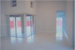 Propiedad en alquiler con 3 dormitorios y 2 baños en Miami