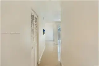 Propiedad en alquiler con 3 dormitorios y 2.5 baños en Miami