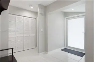 Propiedad en alquiler con 4 habitaciones y 3 baños en Palmetto Bay