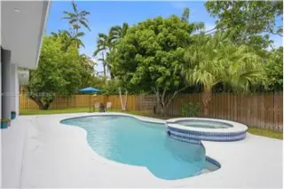 Propiedad en alquiler con 4 habitaciones y 3 baños en Palmetto Bay