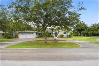 Propiedad en alquiler con 4 habitaciones y 3 baños en Palmetto Bay