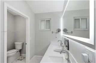 Propiedad en alquiler con 4 habitaciones y 3 baños en Palmetto Bay