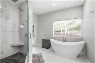 Propiedad en alquiler con 4 habitaciones y 3 baños en Palmetto Bay