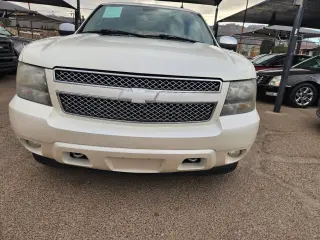 Chevrolet Suburban 2008