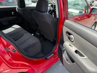 Nissan Versa 2012