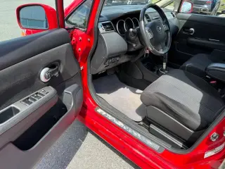 Nissan Versa 2012