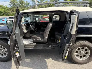 Toyota FJ Cruiser 2013