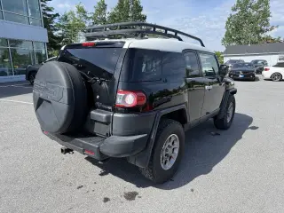 Toyota FJ Cruiser 2013