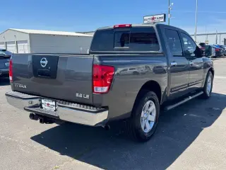 Nissan Titan 2004