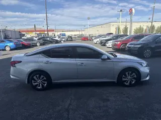 Nissan Altima 2021