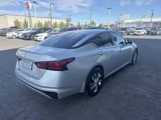 Nissan Altima 2021