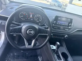Nissan Altima 2021