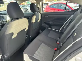 Nissan Versa 2021