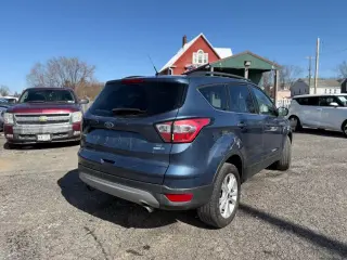 Escape Ford 2018 SE