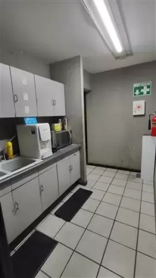 Oficinas con servicios amuebla