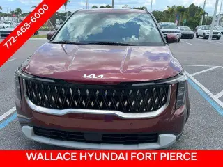 Kia Carnival 2025 LXS Mini-Van 4p