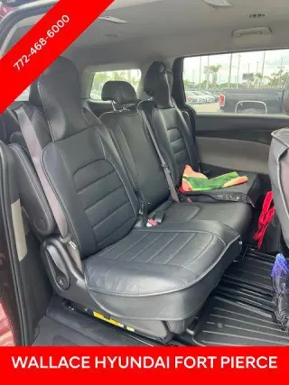 Kia Carnival 2025 LXS Mini-Van 4p