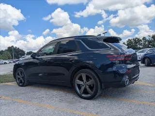 Genesis GV70 2022 4x4 2.5T Standard SUV 4p