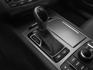 Hyundai Genesis 2016 3.8L 4p Puertas Sedan