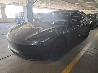 Tesla Model 3 2025 Long Range 4p Fastback