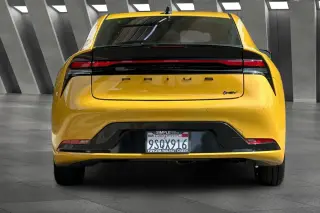 Toyota Prius 2025 AWD Nightshade 4p Hatchback