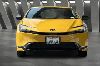 Toyota Prius 2025 AWD Nightshade 4p Hatchback