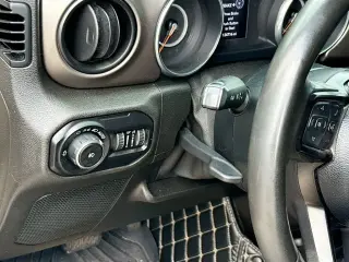 Jeep Wrangler Unlimited 2019 4x4 Sport 4p SUV