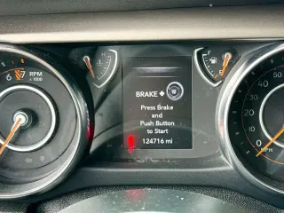 Jeep Wrangler Unlimited 2019 4x4 Sport 4p SUV