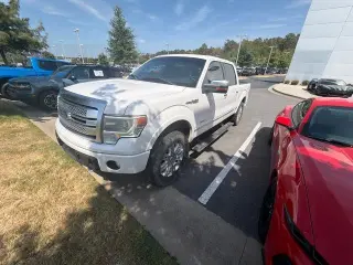 Ford F-150 2014 4x4 Platinum 4p SuperCrew Estilo lateral 5.5 pies BA