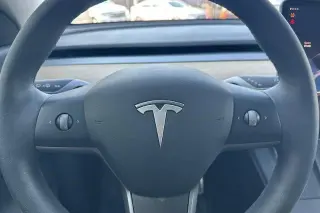 Tesla Model Y 2022 AWD Performance 4p Crossover
