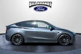 Tesla Model Y 2022 AWD Performance 4p Crossover