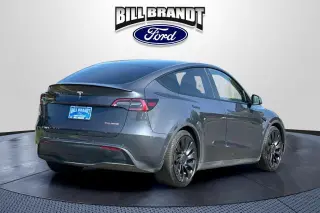 Tesla Model Y 2022 AWD Performance 4p Crossover