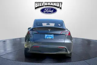 Tesla Model Y 2022 AWD Performance 4p Crossover