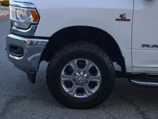 Ram 2500 2024 4x4 Big Horn 4p. Cabina Extendida 8 ft. Camioneta Pesada