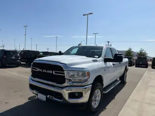 Ram 2500 2024 4x4 Big Horn 4p. Cabina Extendida 8 ft. Camioneta Pesada