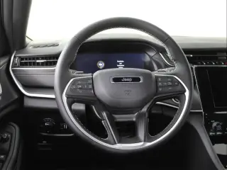 Jeep Grand Cherokee 2025 4x2 Laredo A 4dr SUV