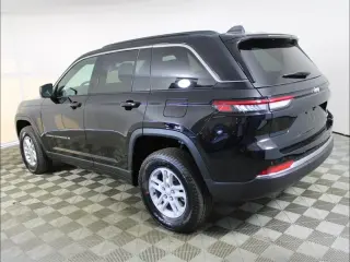 Jeep Grand Cherokee 2025 4x2 Laredo A 4dr SUV