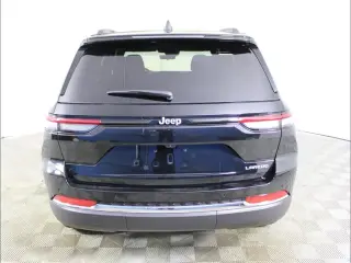 Jeep Grand Cherokee 2025 4x2 Laredo A 4dr SUV