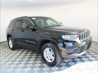 Jeep Grand Cherokee 2025 4x2 Laredo A 4dr SUV