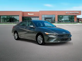 Hyundai ELANTRA 2024 SEL 4p Sedan