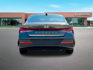 Hyundai ELANTRA 2024 SEL 4p Sedan