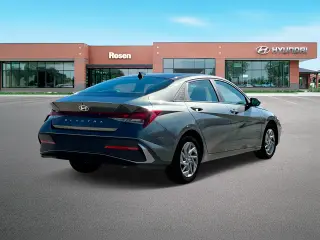 Hyundai ELANTRA 2024 SEL 4p Sedan
