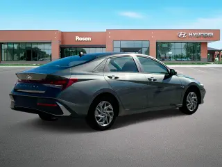 Hyundai ELANTRA 2024 SEL 4p Sedan
