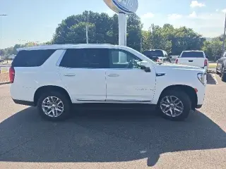GMC Yukon 2022 4x2 SLT 4p SUV