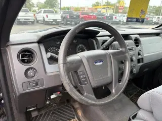 Ford F-150 2011 4x4 XL 2dr Cab Estándar Estilo Lateral 8 pies de LB