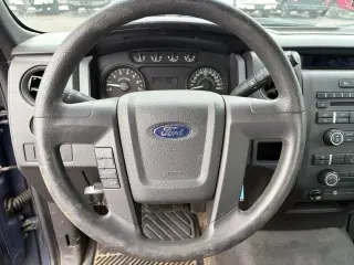 Ford F-150 2011 4x4 XL 2dr Cab Estándar Estilo Lateral 8 pies de LB