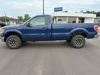 Ford F-150 2011 4x4 XL 2dr Cab Estándar Estilo Lateral 8 pies de LB