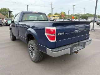 Ford F-150 2011 4x4 XL 2dr Cab Estándar Estilo Lateral 8 pies de LB